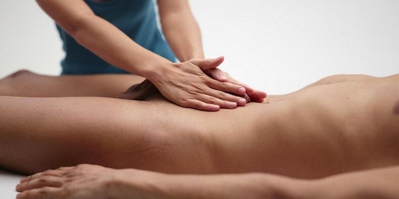 Es ist besser, eine Massage zur Penisvergrößerung einem erfahrenen Spezialisten anzuvertrauen. 